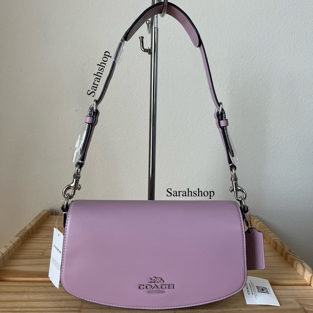 ✅Coach Andrea Shoulder Bag